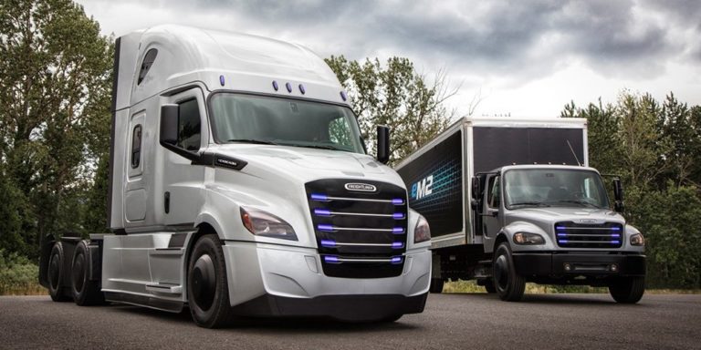 Daimler запускає в серію електричні вантажівки