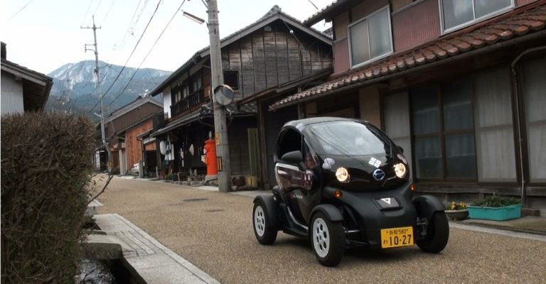 В Японії острів Хімешіма перейшов на альтернативну енергетику і електромобілі