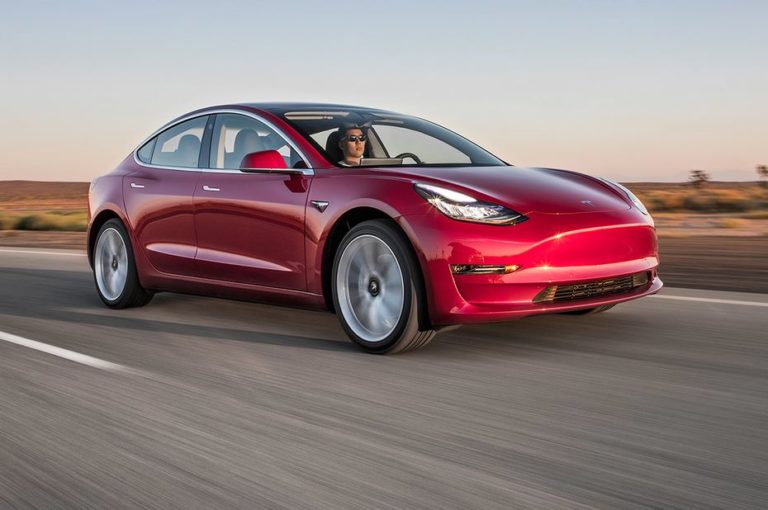 Tesla Motors представила нову версію седана Model 3