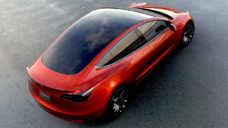 Нові зображення та відео Tesla Model 3