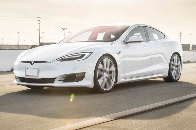 Новий рекорд серійного Tesla Model S P100D: розгін до 60 миль/год за 2,28 секунди