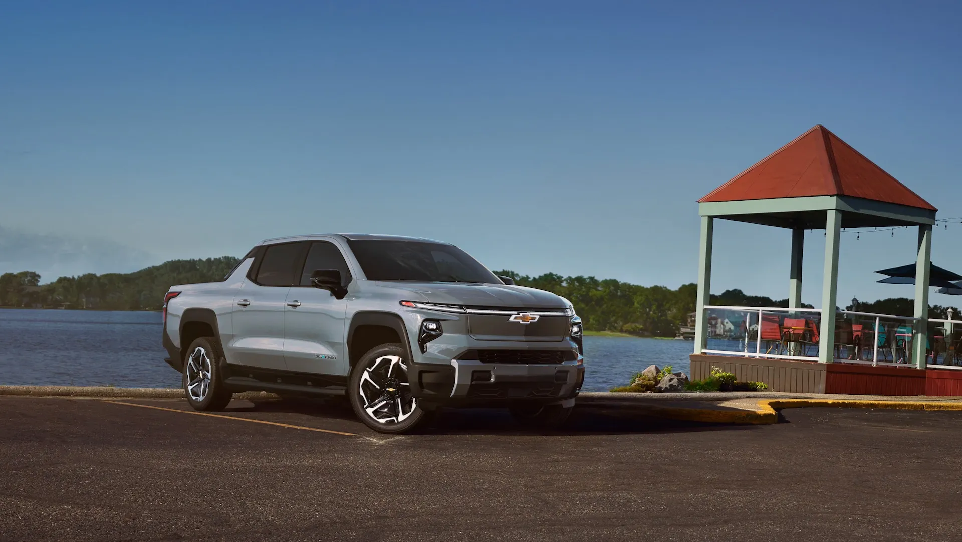 Електричний пікап Chevrolet Silverado EV отримав більше пробігу та введення оманливо низької ціни у другому модельному році. Досліджуйте новий електричний Silverado EV з привабливими якостями!