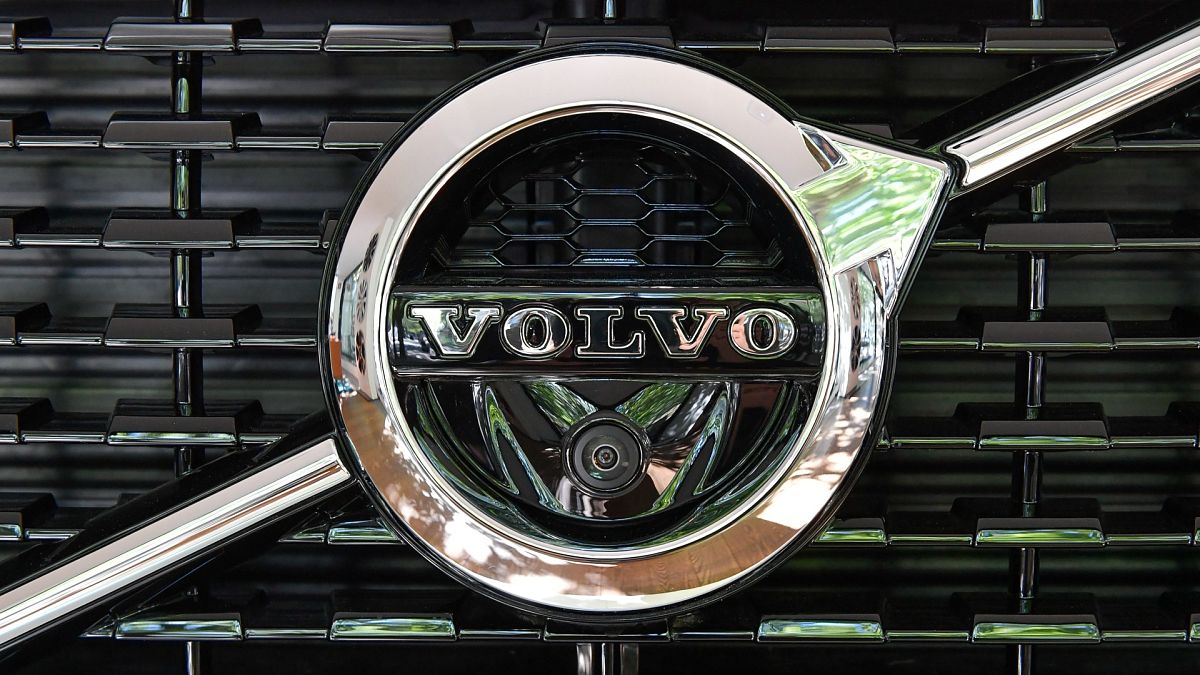 Генеральний директор Volvo Cars попередив, що 2025 рік буде важким для автомобільної індустрії, а також висловив свою думку щодо тарифів і розвитку продажів електромобілів. Приготуйтесь до викликів 2025 року в автомобільній індустрії.