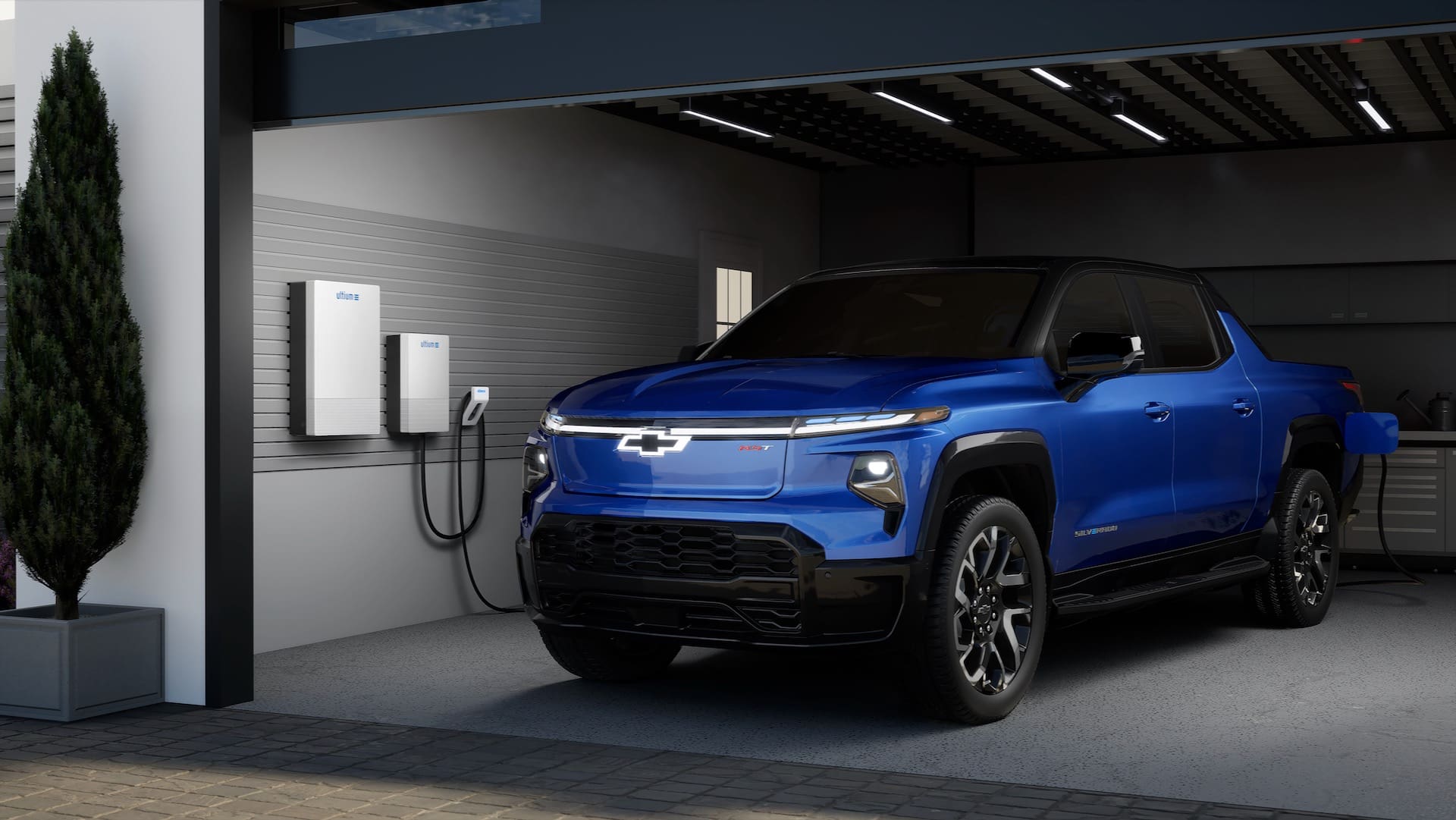 GM переорієнтовує інвестиції з електромобілів на мотори V8 та лобіює проти політик на користь електромобілів