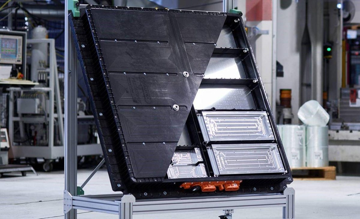 Kautex отримує великий замовлення на термопластиковий корпус батареї для електромобілів