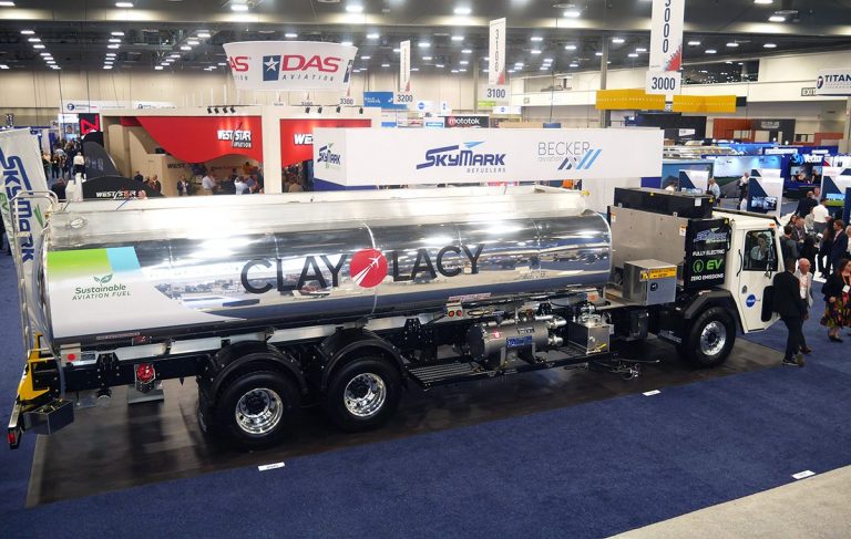 Skymark Refuelers представила електричний заправник для літаків ємністю 7000 галонів