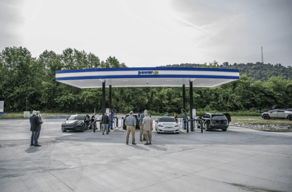 PowerUp America будує чотири нові станції швидкої зарядки електромобілів NEVI в Північній Кароліні