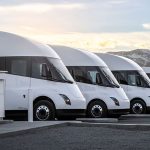 Великий замовлення для Tesla Semis: хто його ініціював
